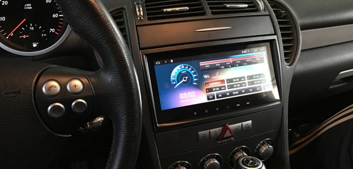 Заменитель оригинальной магнитолы