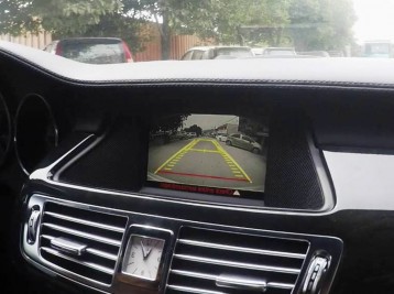 Установка камеры заднего вида на Mercedes-Benz CLS-Class (W218) Установка камеры заднего вида на Mercedes-Benz CLS-Class (W218)