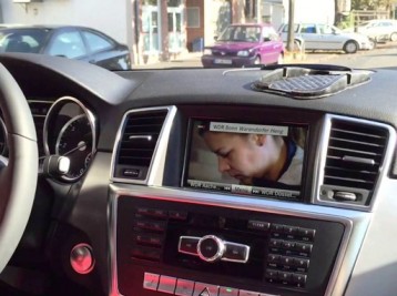 Видео в движении Mercedes-Benz M-Class (W166)