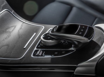 Сенсорный джойстик в Mercedes-Benz V-class (W447)