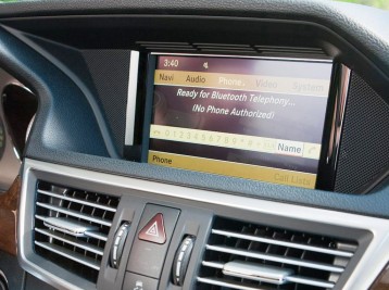 Система громкой связи Bluetooth (свободные руки)