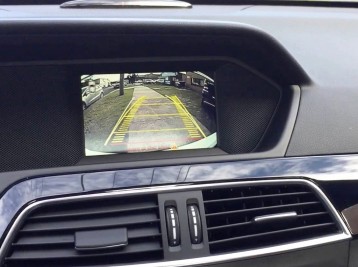 Установка камеры заднего вида Mercedes-Benz C-Сlass (W204)