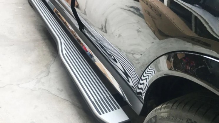 Выдвижные электро пороги " Maybach Style" Выдвижные электро пороги " Maybach Style"