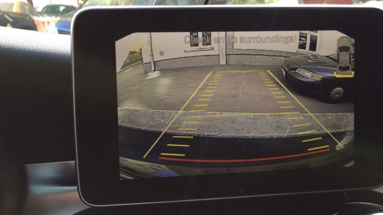 Парковочные линии на примере Mercedes C180