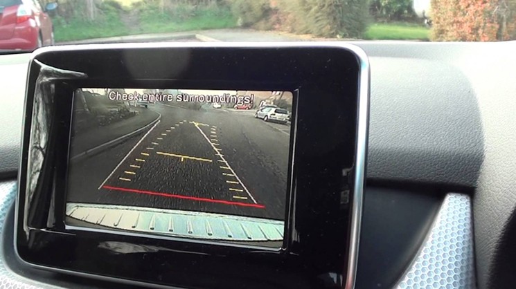 Работа камеры заднего вида Mercedes