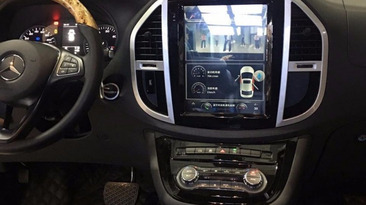 Заменитель оригинальной магнитолы